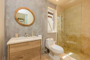 New Mediterranean Villa 5bed 5bath Across-marriott