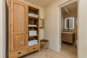 New Mediterranean Villa 5bed 5bath Across-marriott