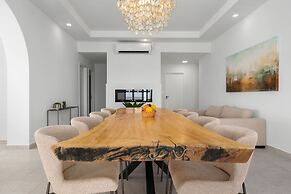 New Ocean View Infinity Pool Steps 2 Babybeach