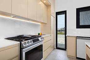 New Ocean View Infinity Pool Steps 2 Babybeach