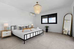 New Ocean View Infinity Pool Steps 2 Babybeach