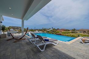 New Ocean View Infinity Pool Steps 2 Babybeach