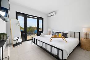 New Ocean View Infinity Pool Steps 2 Babybeach