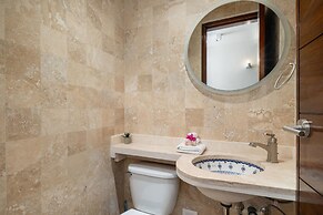 Designer Lux Villapoolbbq3 Min- Tres Trapi Bch