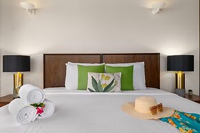 Designer Lux Villapoolbbq3 Min- Tres Trapi Bch