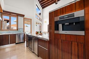 Designer Lux Villapoolbbq3 Min- Tres Trapi Bch