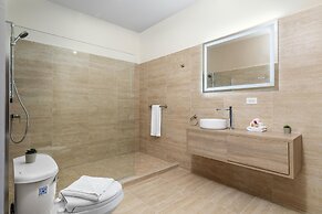 Designer Lux Villapoolbbq3 Min- Tres Trapi Bch