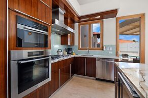 Designer Lux Villapoolbbq3 Min- Tres Trapi Bch