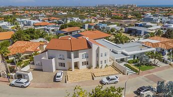 Designer Lux Villapoolbbq3 Min- Tres Trapi Bch