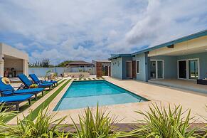 Blue Villa Huge Backyard Privatepool Firepit