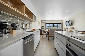 Brand NEW 3BR w Private Pool Walk to Palm Beach