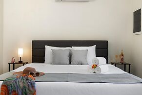 Brand NEW 3BR w Private Pool Walk to Palm Beach