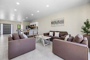 Brand NEW 3BR w Private Pool Walk to Palm Beach