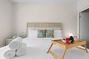 NEW Gold Coast Pools Restaurant Gym Tennis