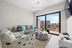 NEW Gold Coast Pools Restaurant Gym Tennis