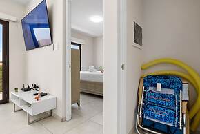 NEW Gold Coast Pools Restaurant Gym Tennis