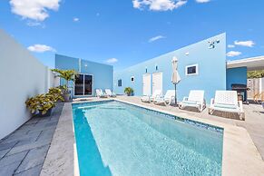 Amazing Studio w Pool Patio Close 2 Palmbeach