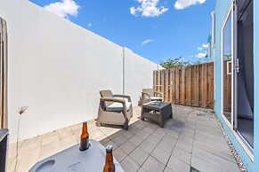 Amazing Studio w Pool Patio Close 2 Palmbeach