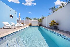 Amazing Studio w Pool Patio Close 2 Palmbeach