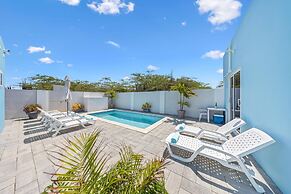 Amazing Studio w Pool Patio Close 2 Palmbeach