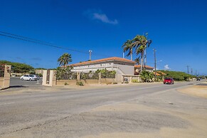 Cozy 1br1ba w Balcony Pool in Great Location