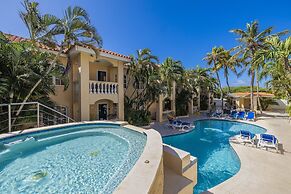 Cozy 1br1ba w Balcony Pool in Great Location