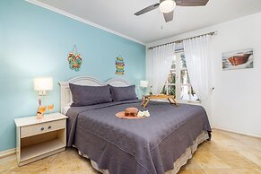 Cozy 1br1ba w Balcony Pool in Great Location