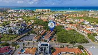 Cozy 1br1ba w Balcony Pool in Great Location