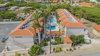 Cozy 1br1ba w Balcony Pool in Great Location