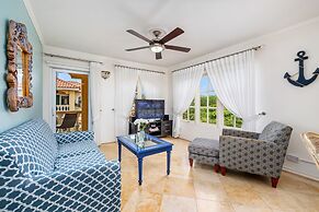 Cozy 1br1ba w Balcony Pool in Great Location