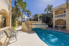 Cozy 1br1ba w Balcony Pool in Great Location