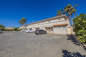 Cozy 1br1ba w Balcony Pool in Great Location