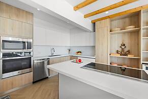 NEW 5br5 5BA Villa Private Pool Close 2 Beach