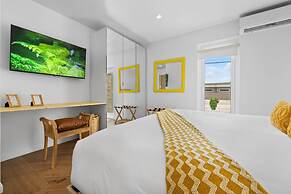 NEW 5br5 5BA Villa Private Pool Close 2 Beach