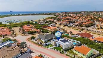 NEW 5br5 5BA Villa Private Pool Close 2 Beach