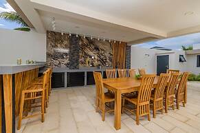 NEW 9BR Jacuzzi Pool Games Amazinglocation