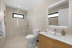 NEW 9BR Jacuzzi Pool Games Amazinglocation