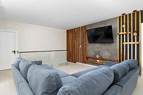 NEW 9BR Jacuzzi Pool Games Amazinglocation