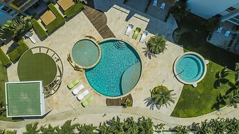 Charming 1br1ba Condo in Great Location With Pool