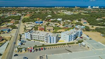 Charming 1br1ba Condo in Great Location With Pool