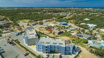 Charming 1br1ba Condo in Great Location With Pool