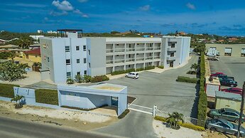 Charming 1br1ba Condo in Great Location With Pool