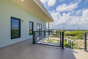 Brand NEW 2br2ba Sunset Ocean Views Balcony