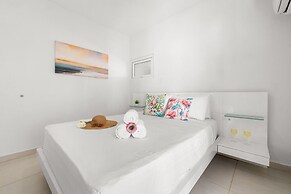 Central 4br3ba Villa w Ocean Views Private Pool