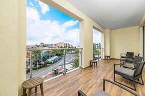 Oceanside Luxury The Cove Palm Beach 2BR 2 5BA