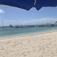 Oceanside Luxury The Cove Palm Beach 2BR 2 5BA