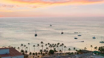 Oceanside Luxury The Cove Palm Beach 2BR 2 5BA