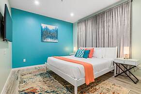 Oceanside Luxury The Cove Palm Beach 2BR 2 5BA