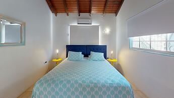 Poolside Apt Ibiza Poolside Apt -2 bd 2 Bath-kitchen-modern Hotel