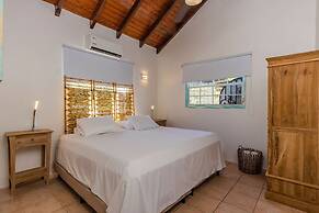 Poolside Apt Ibiza Poolside Apt -2 bd 2 Bath-kitchen-modern Hotel